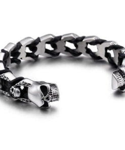 twin skull bracelet made of steel and rope